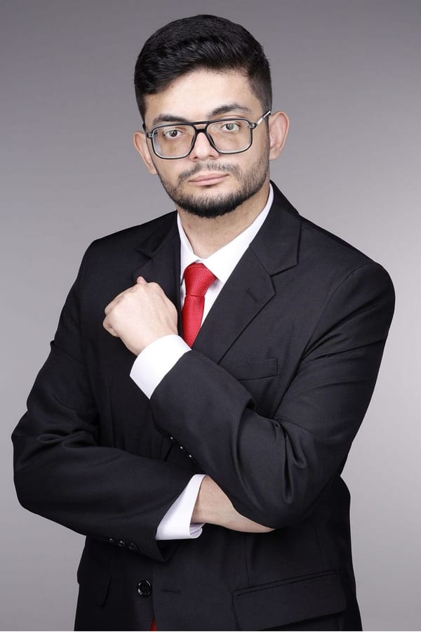 Gabriel de Sales Gouvea — Estagiário
